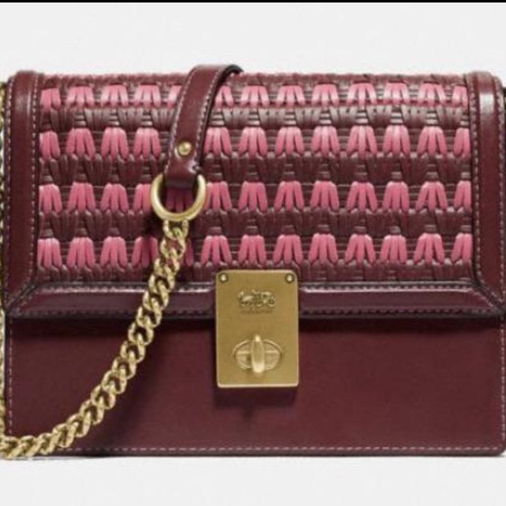 Hutton Shoulder Bag With Weaving